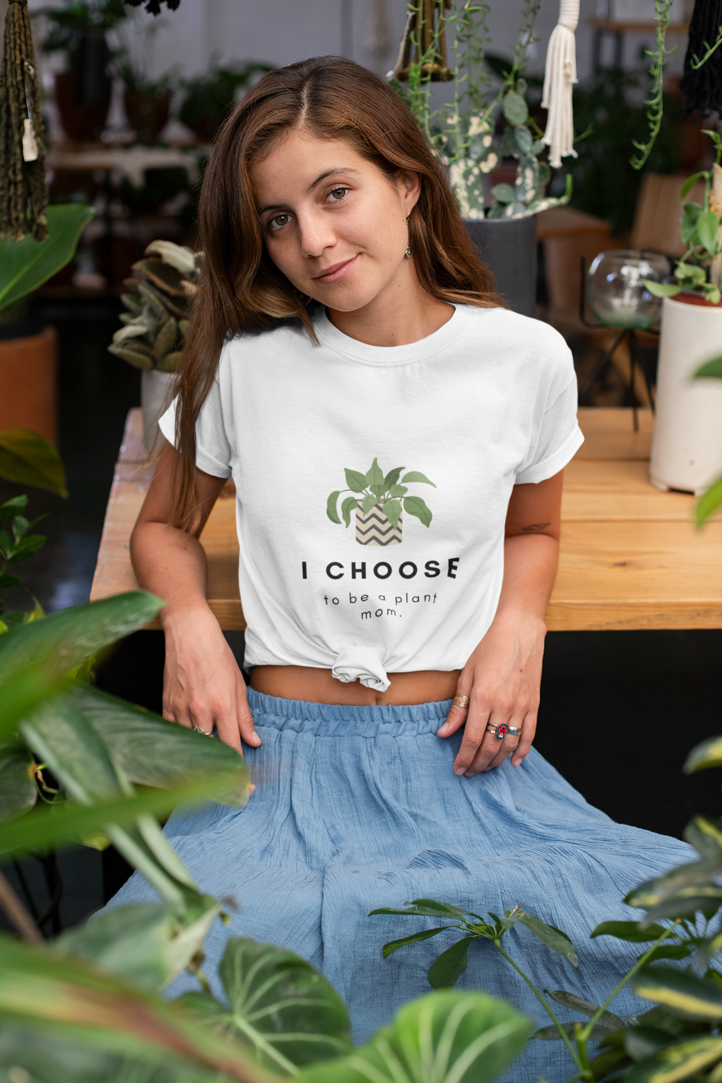 Plant Mom T-Shirt, Graphic Tee for Plant Lovers, Cute Botanical Shirt, Women's Casual Gardening Top, I Choose to be a Plant Mom Tee